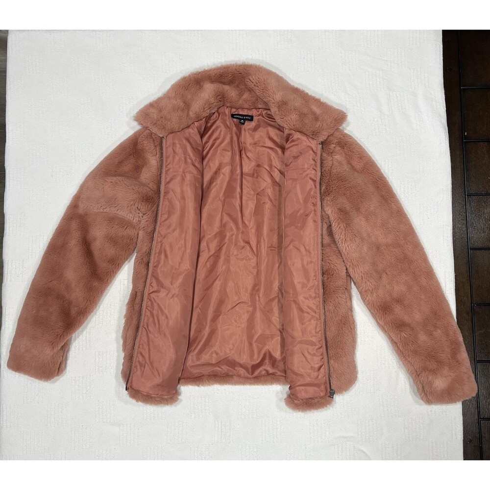 Kendall & Kylie faux fur coat Size M Pink Blush Pre-Owned in great condition - Picture 3 of 5